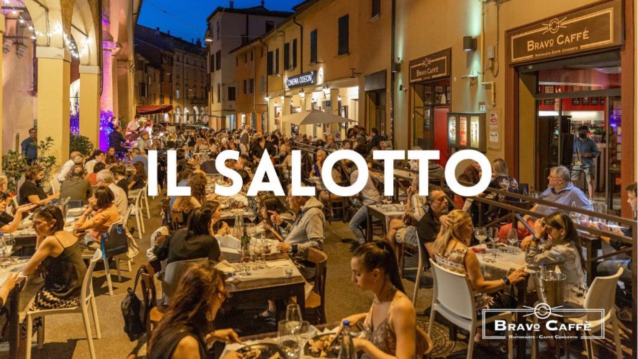 Inaugurazione de il Salotto Estivo 2024 del Bravo Caffè di Bologna